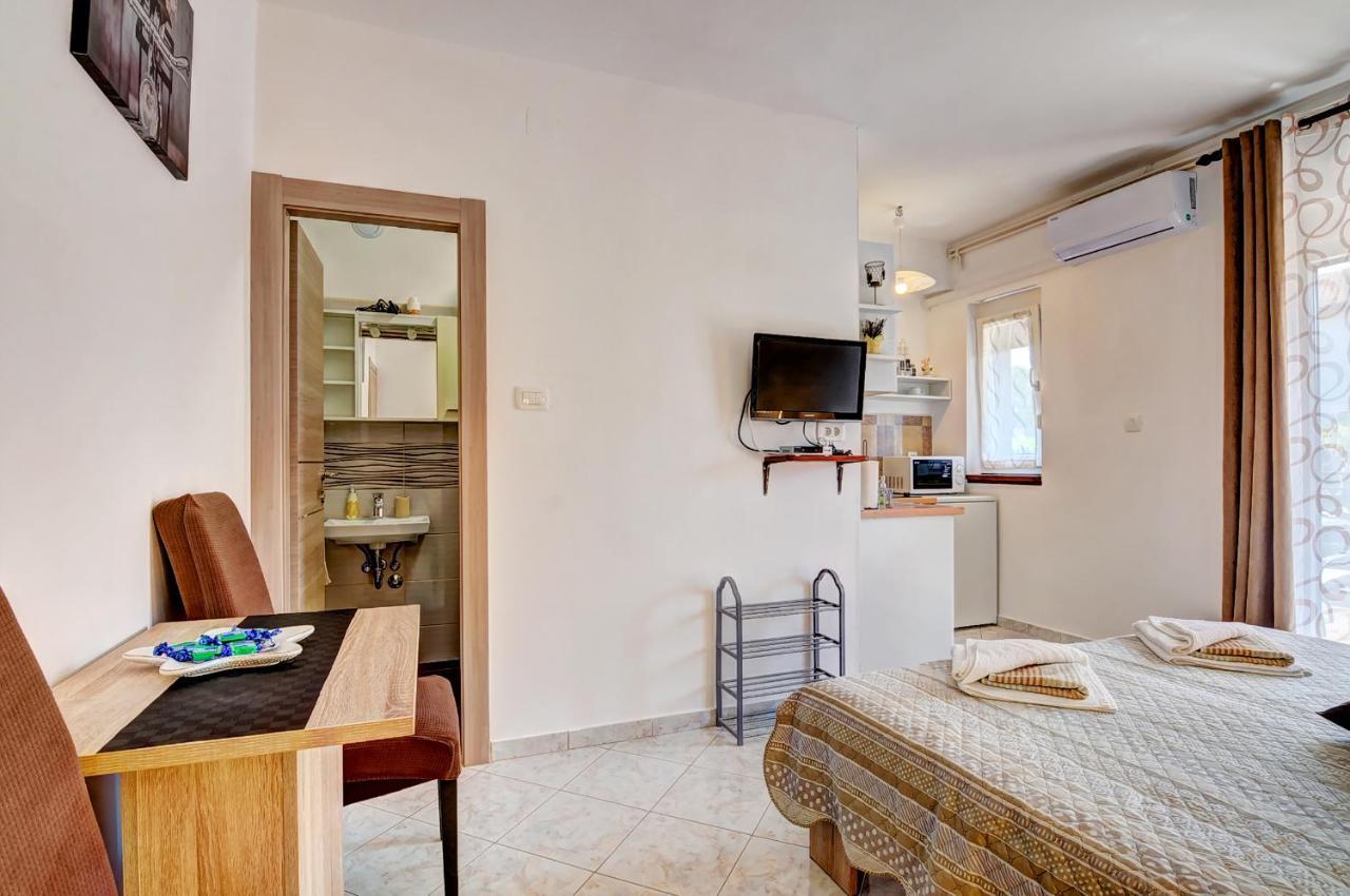 Apartments Kajfes Fažana Dış mekan fotoğraf